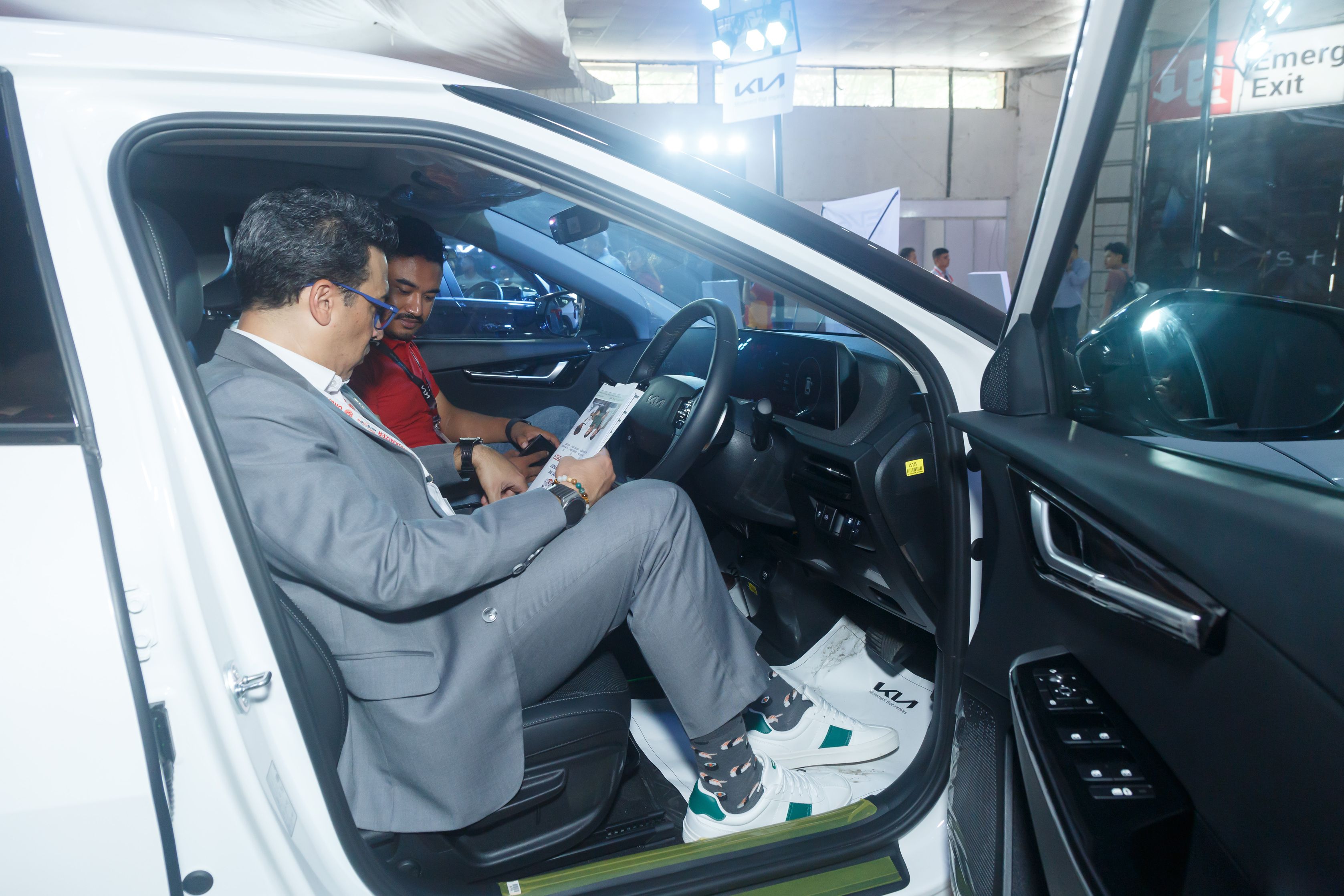 kia_nada_10.jpg - Image